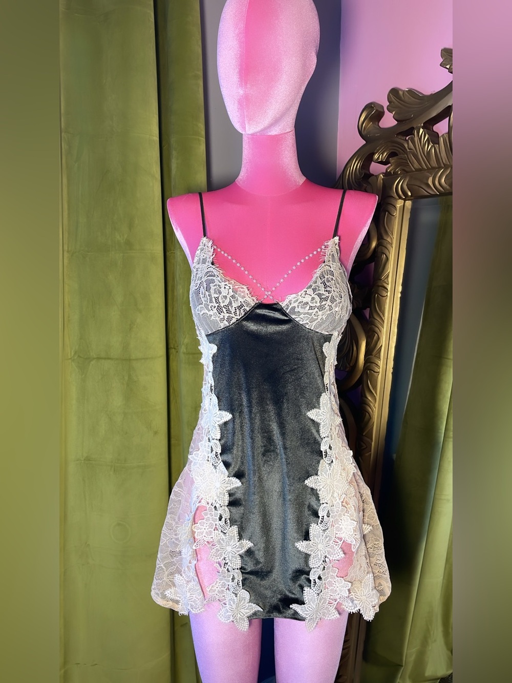 Delicate Lace Trim Satin Chemise - Black